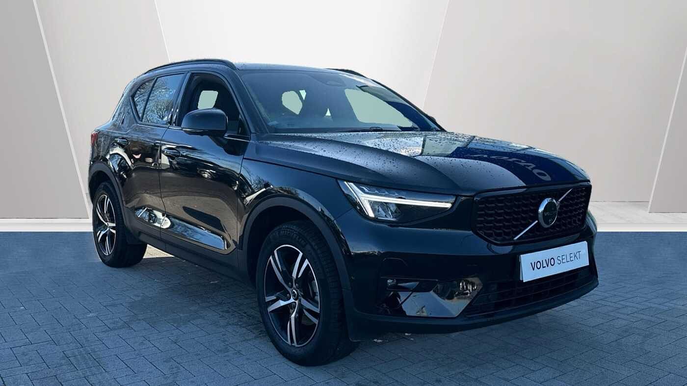 Main listing image - Volvo XC40