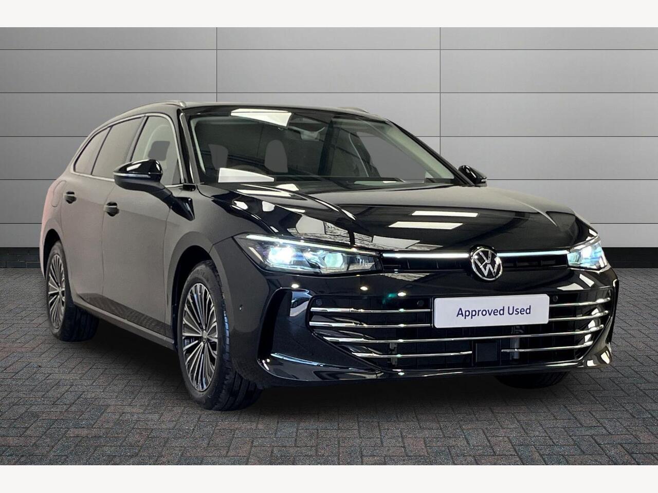 Main listing image - Volkswagen Passat