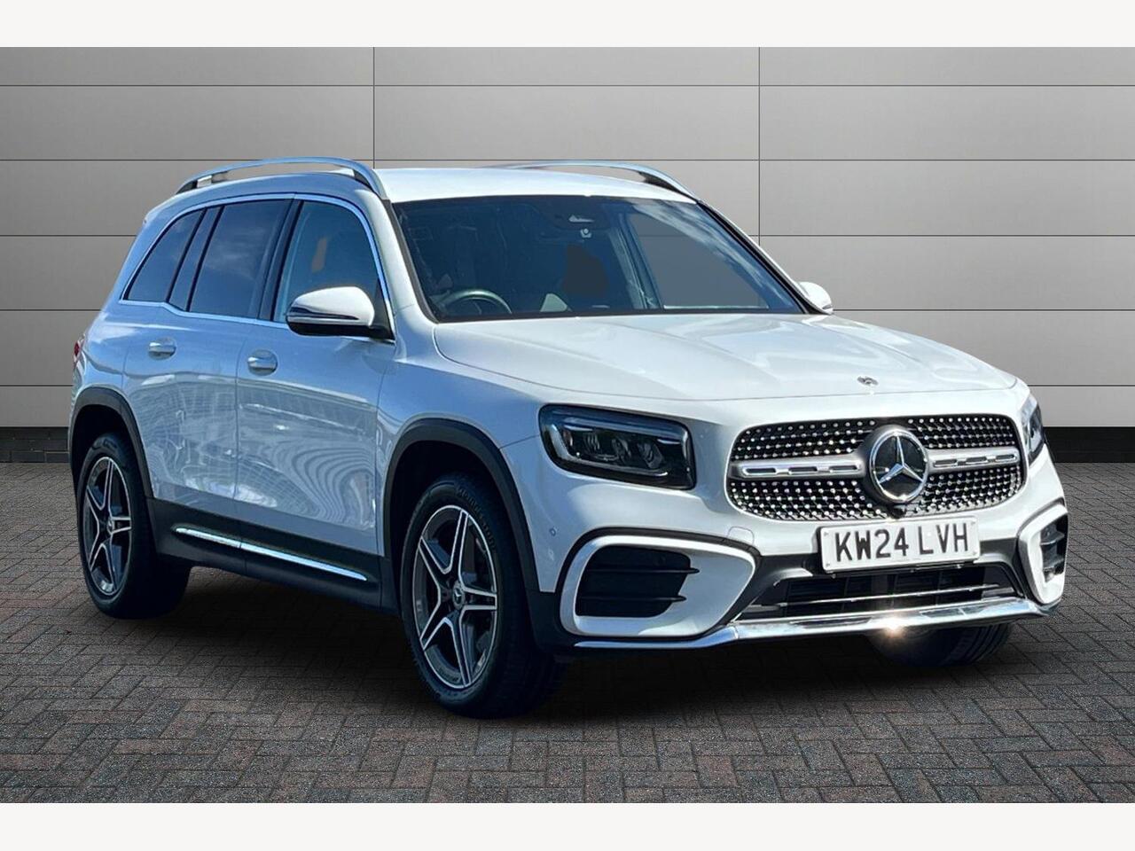 Main listing image - Mercedes-Benz GLB