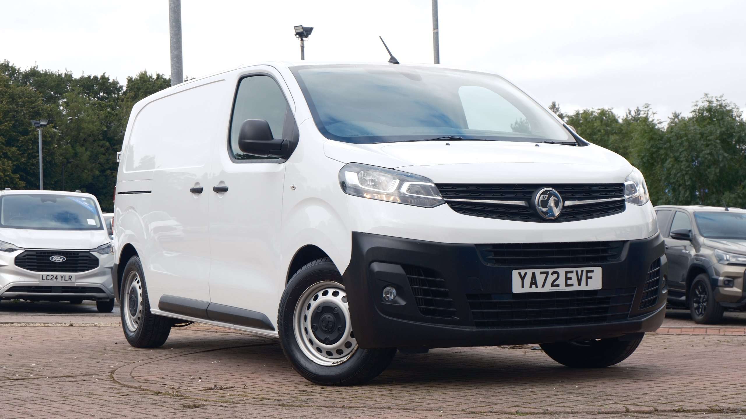 Main listing image - Vauxhall Vivaro