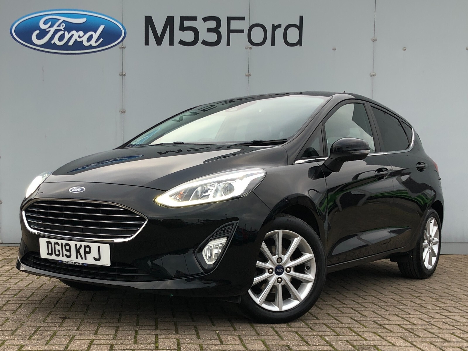 Main listing image - Ford Fiesta