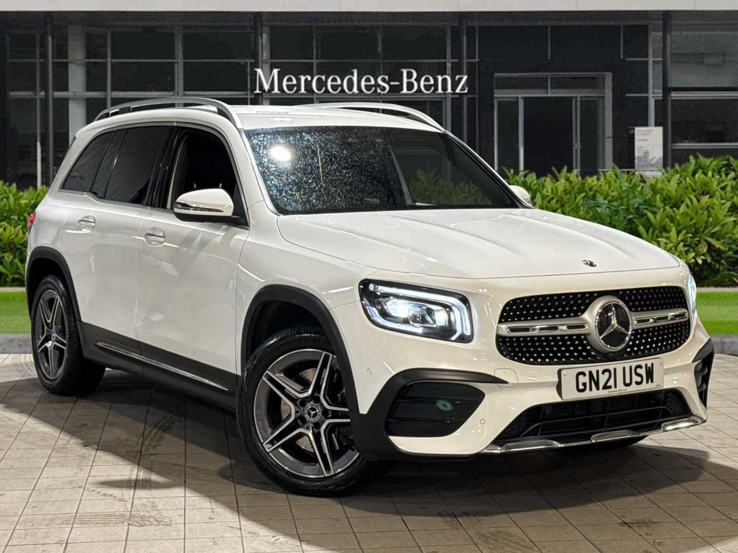 Main listing image - Mercedes-Benz GLB