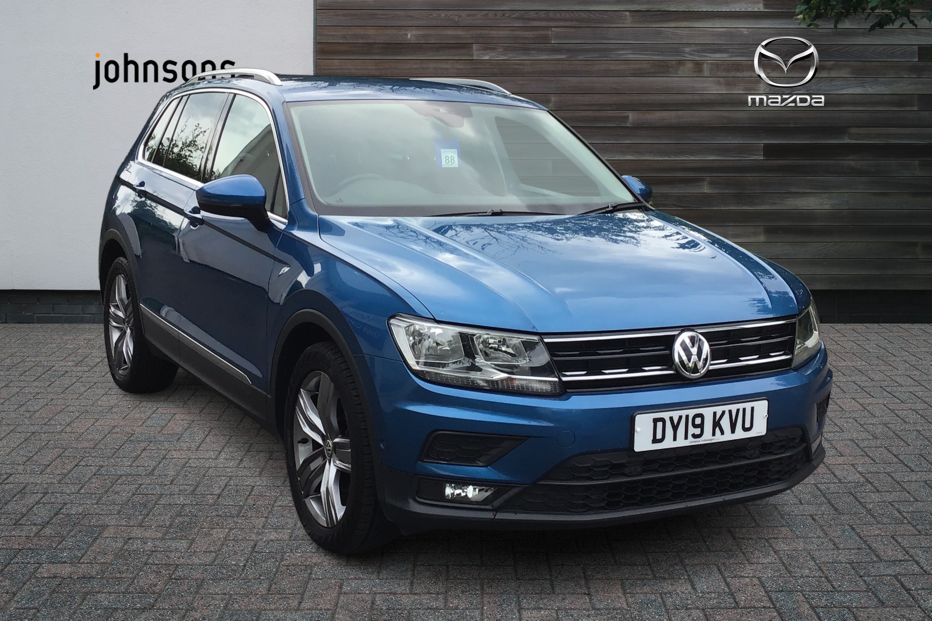 Main listing image - Volkswagen Tiguan