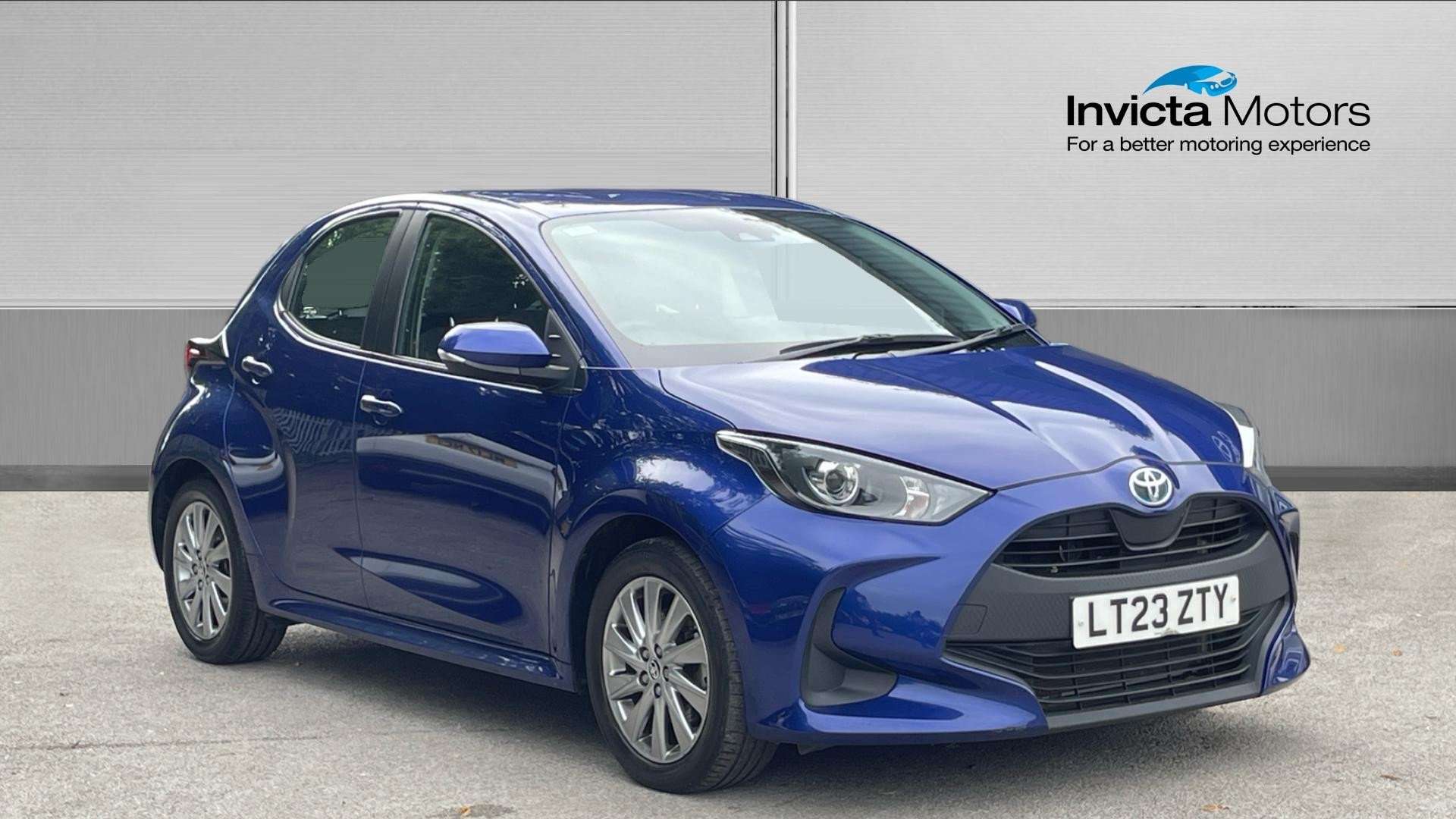 Main listing image - Toyota Yaris