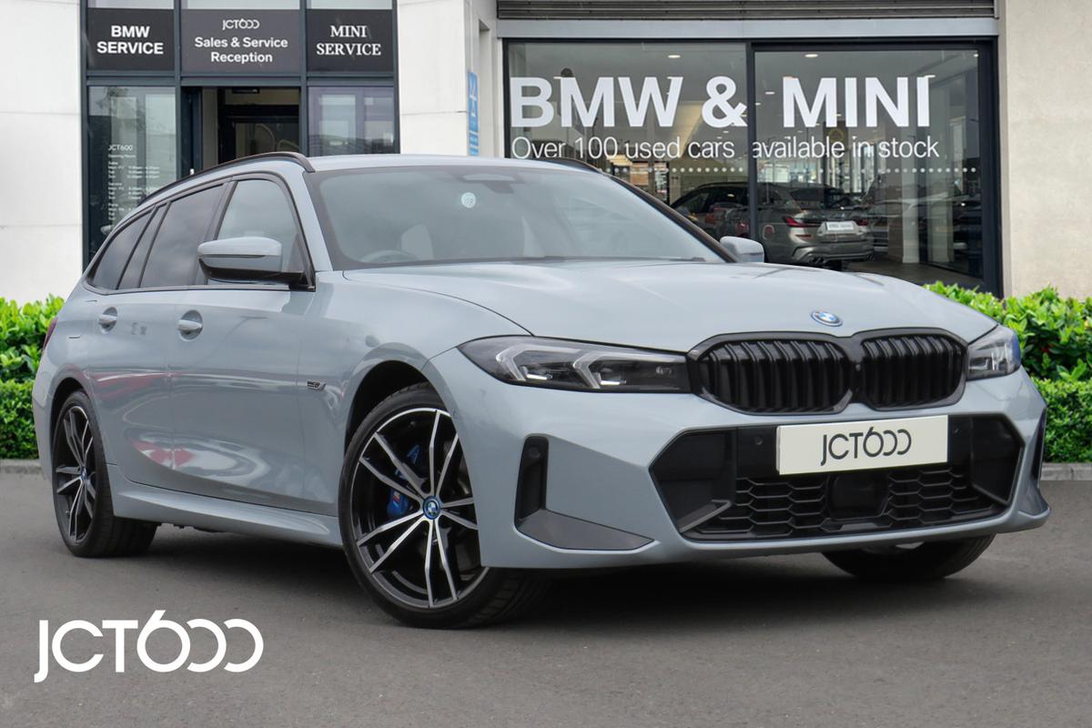 Main listing image - BMW 3 Series Touring