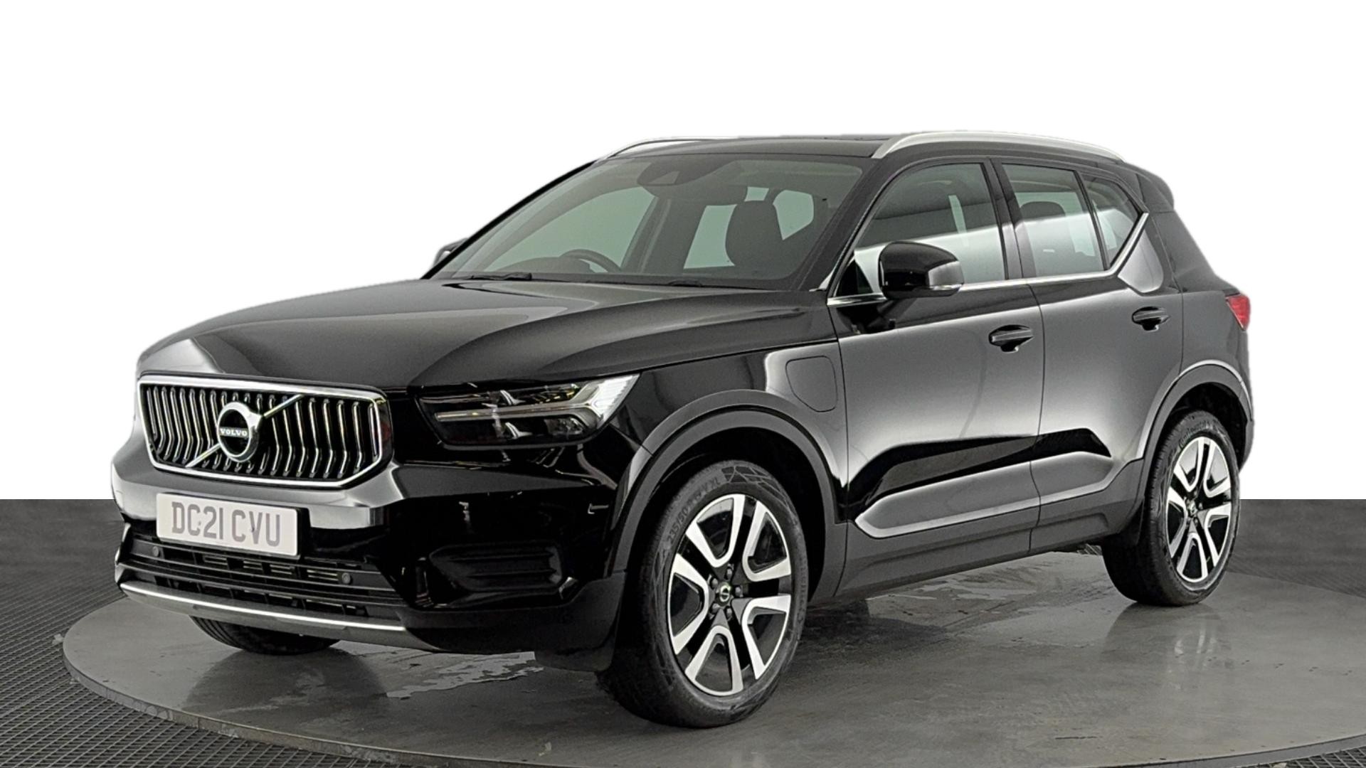 Main listing image - Volvo XC40 Recharge