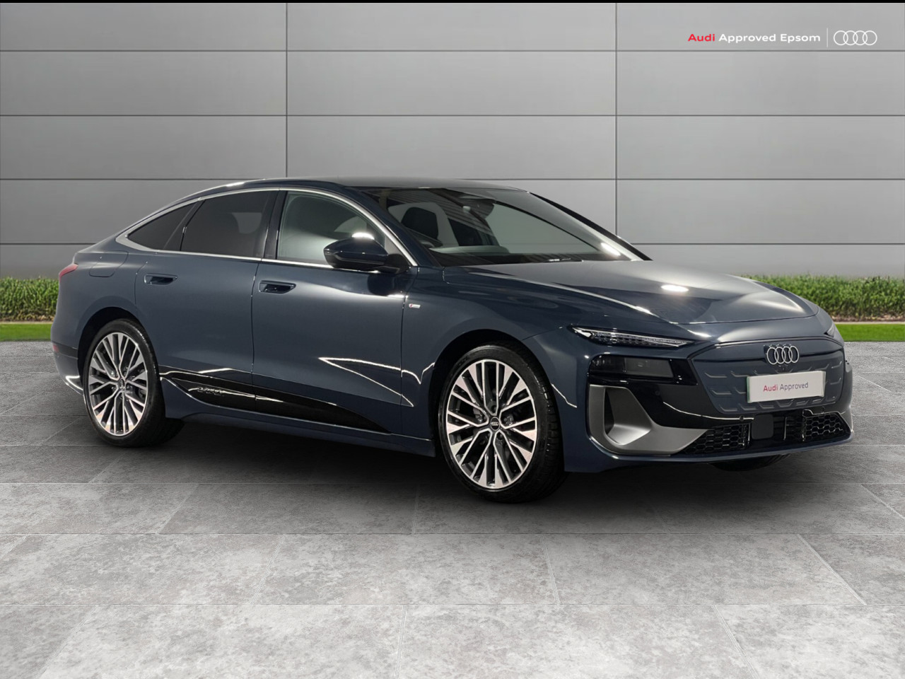 Main listing image - Audi A6