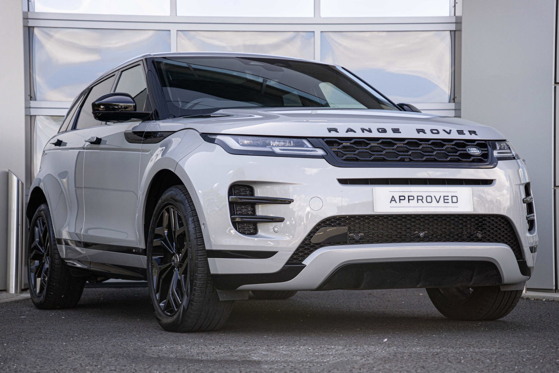 Main listing image - Land Rover Range Rover Evoque