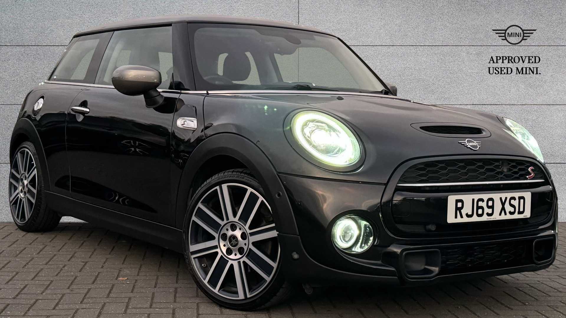 Main listing image - MINI Hatchback