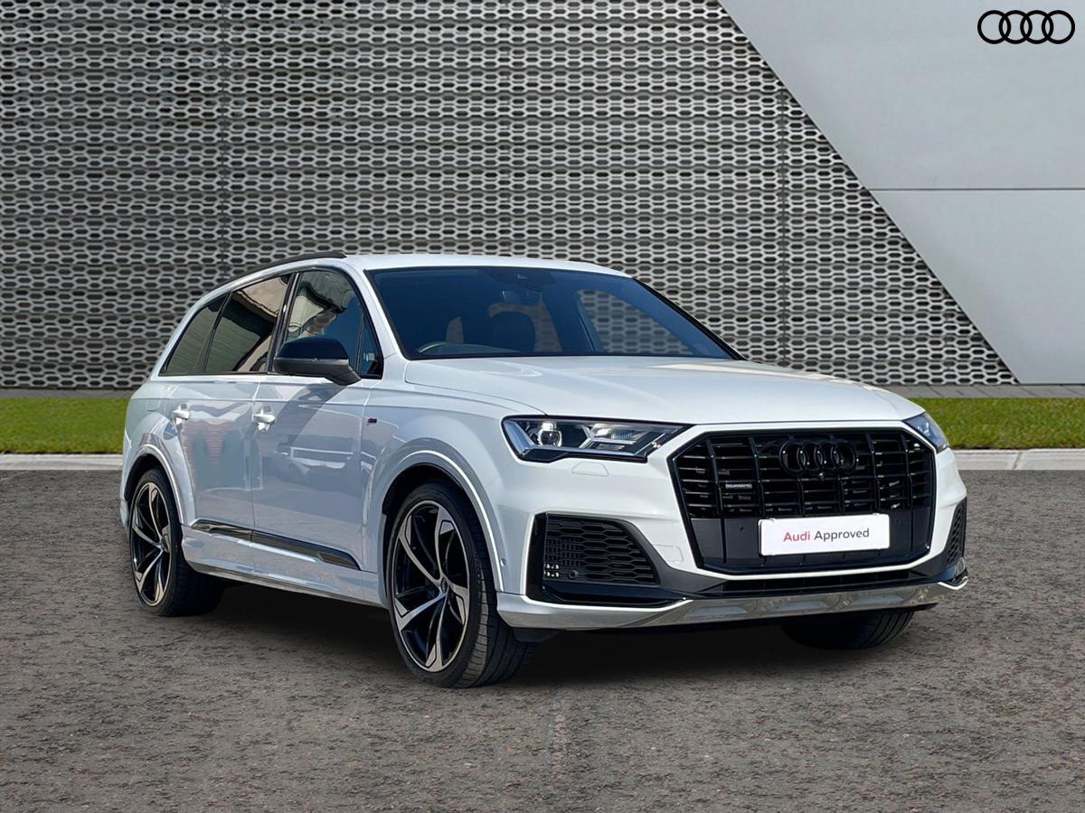 Main listing image - Audi Q7