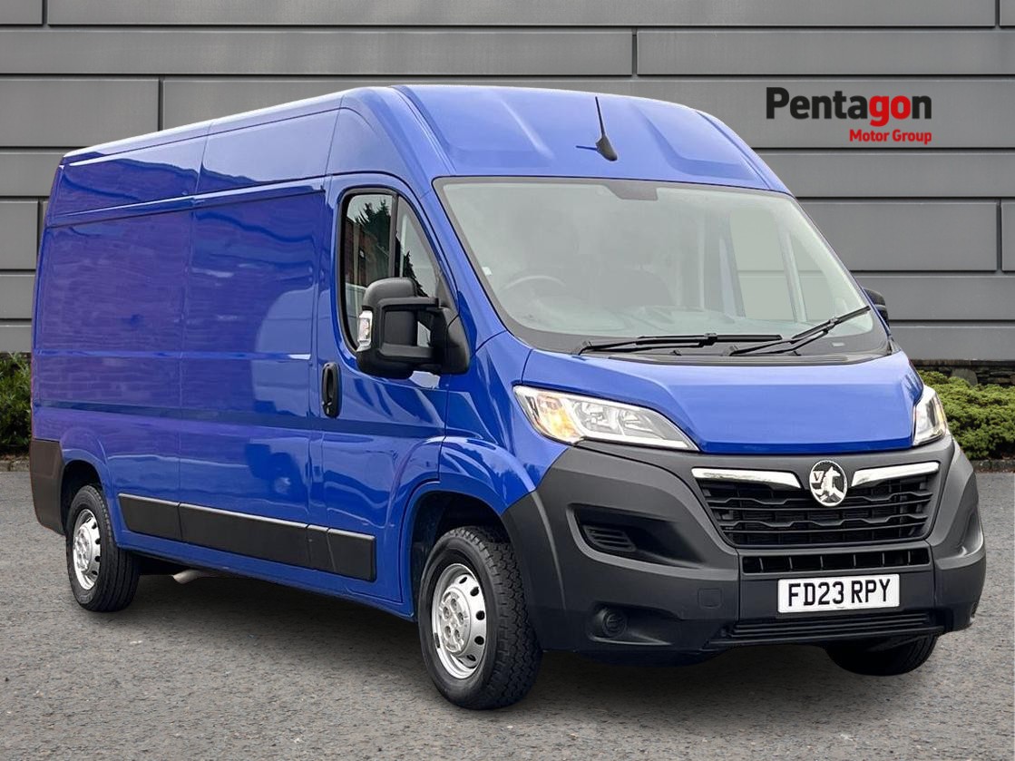 Main listing image - Vauxhall Movano