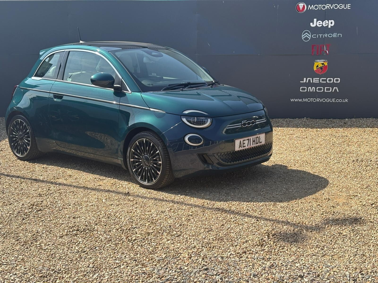 Main listing image - Fiat 500