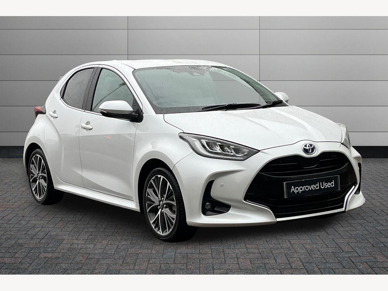 Main listing image - Toyota Yaris