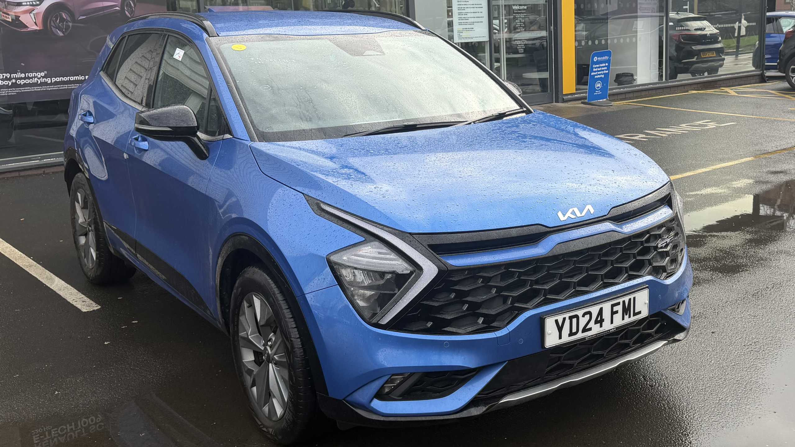 Main listing image - Kia Sportage