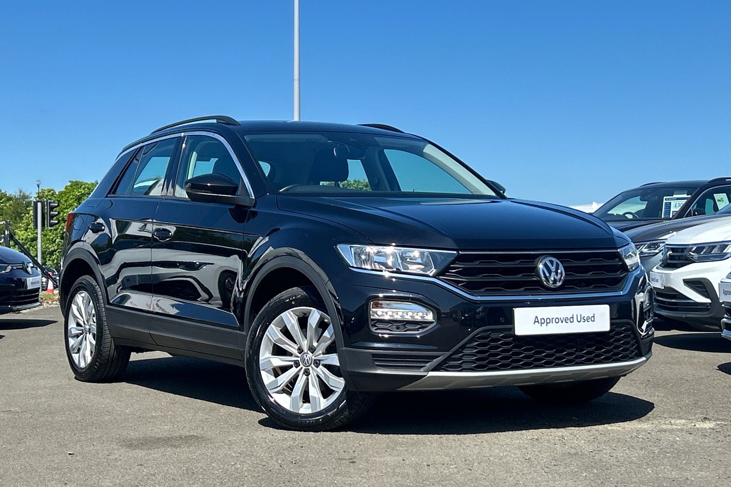 Main listing image - Volkswagen T-Roc