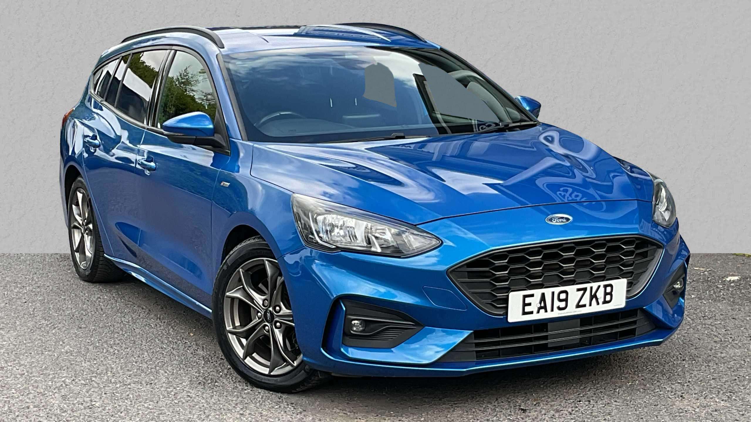 Main listing image - Ford Focus Estate