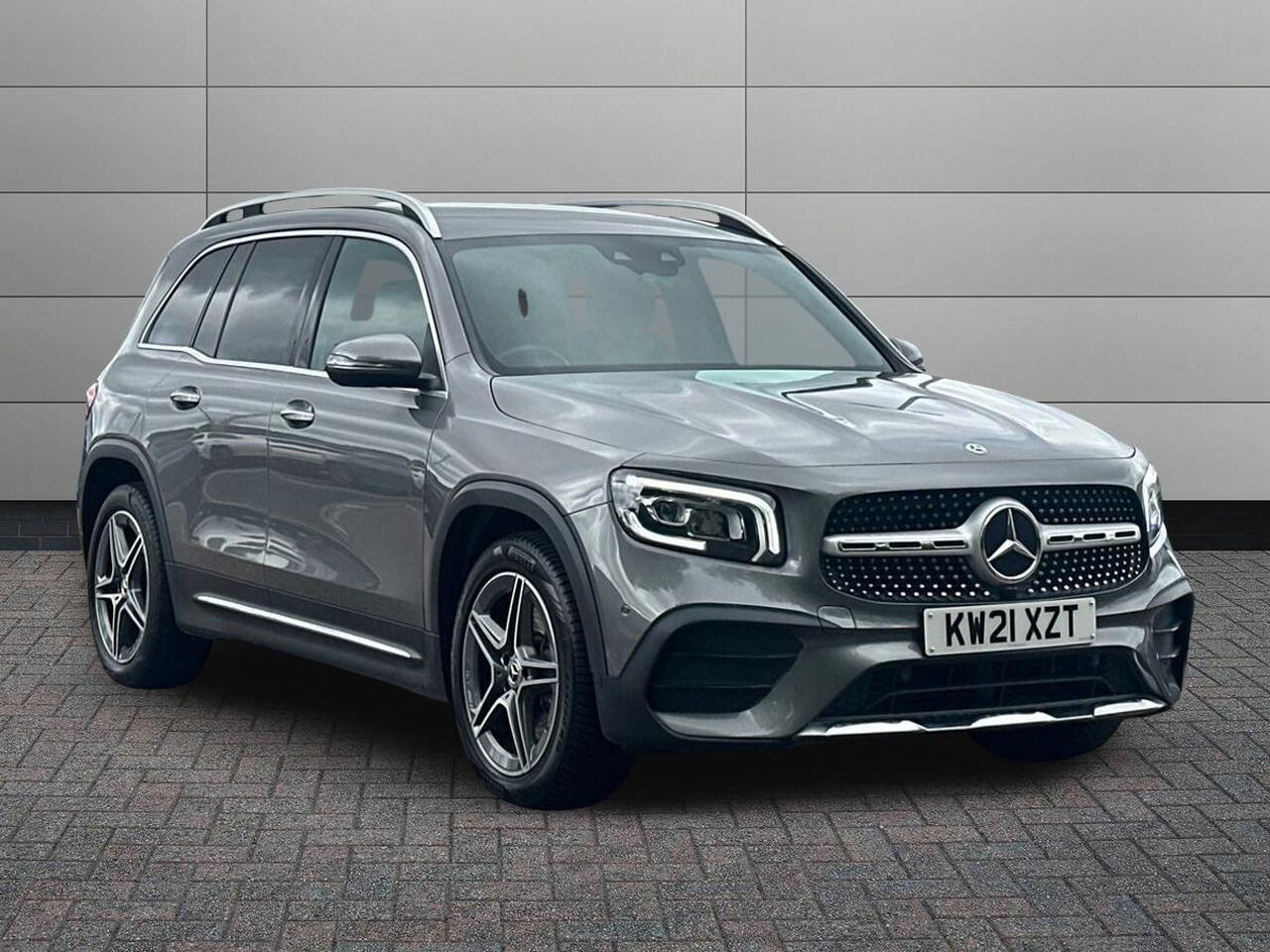 Main listing image - Mercedes-Benz GLB