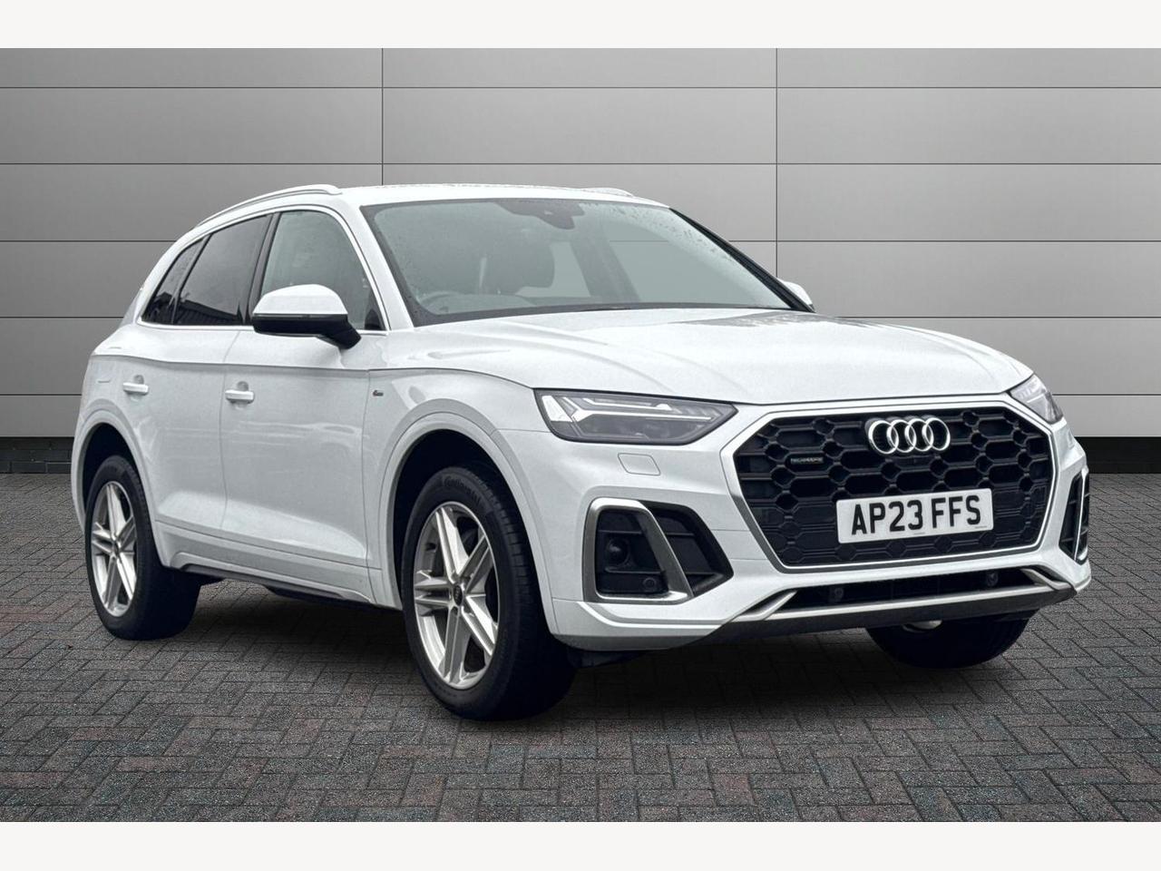 Main listing image - Audi Q5