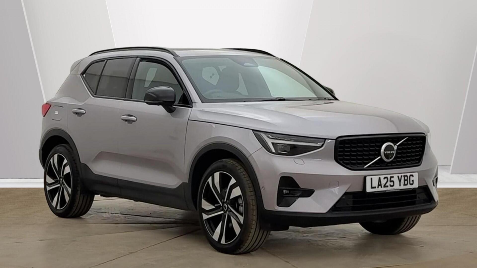 Main listing image - Volvo XC40