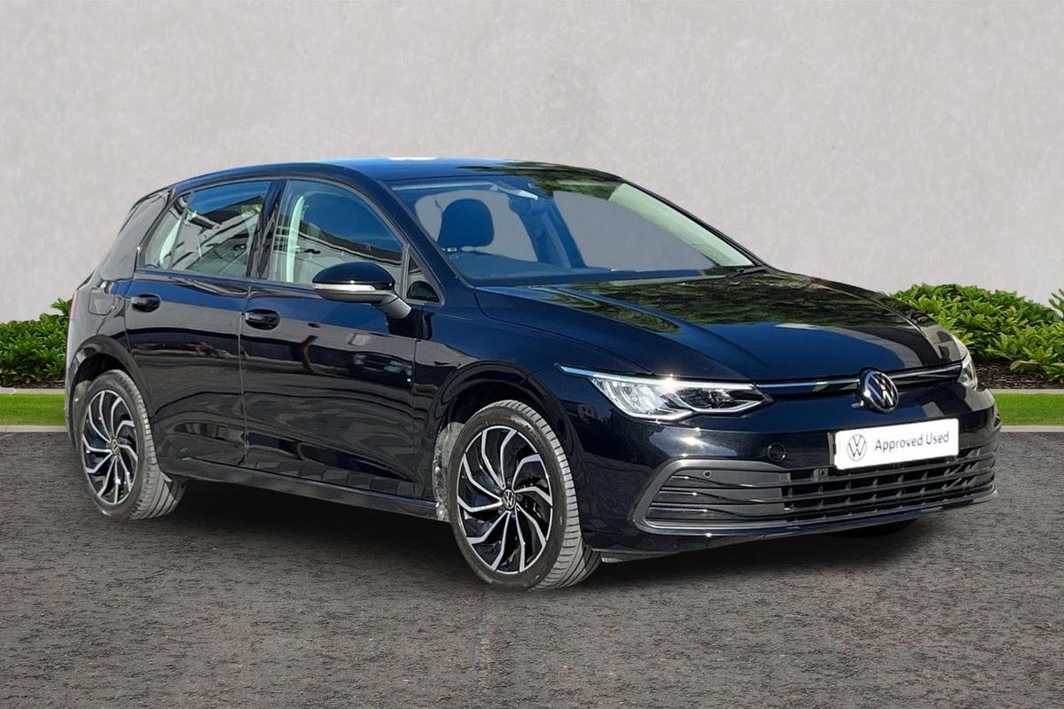 Main listing image - Volkswagen Golf