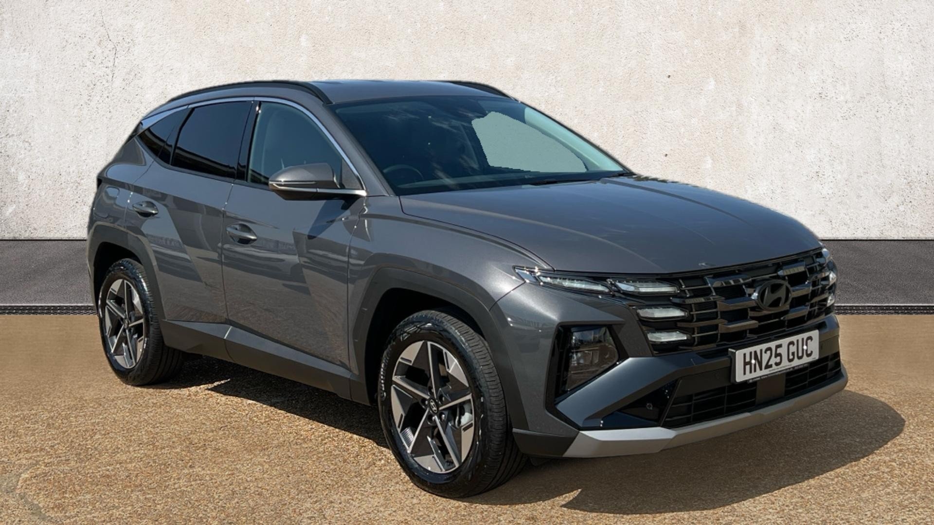 Main listing image - Hyundai Tucson
