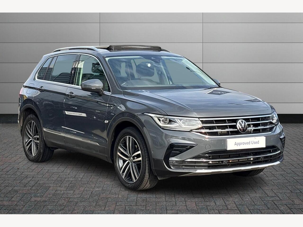 Main listing image - Volkswagen Tiguan