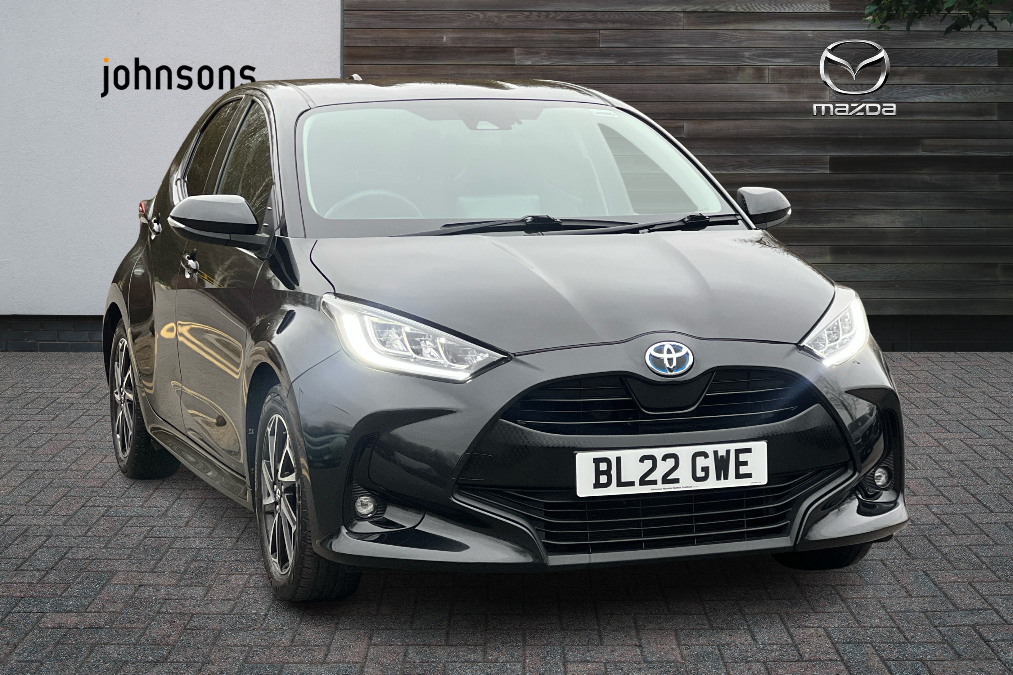 Main listing image - Toyota Yaris