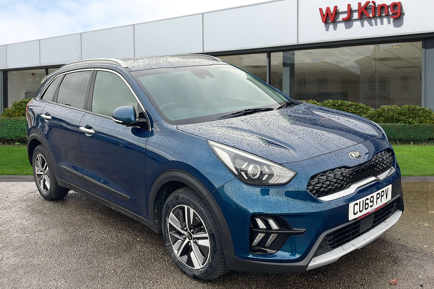 Main listing image - Kia Niro