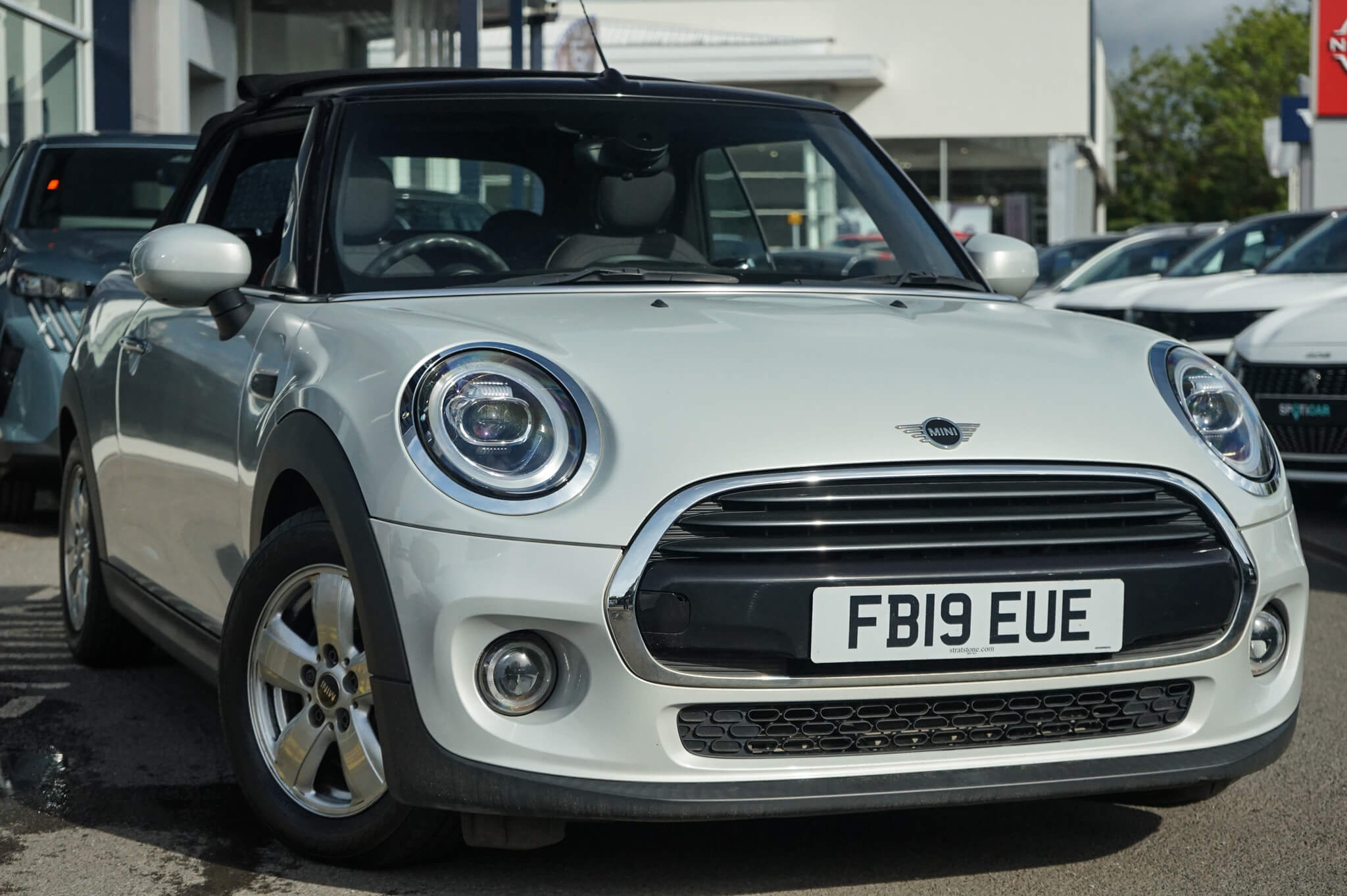 Main listing image - MINI Convertible