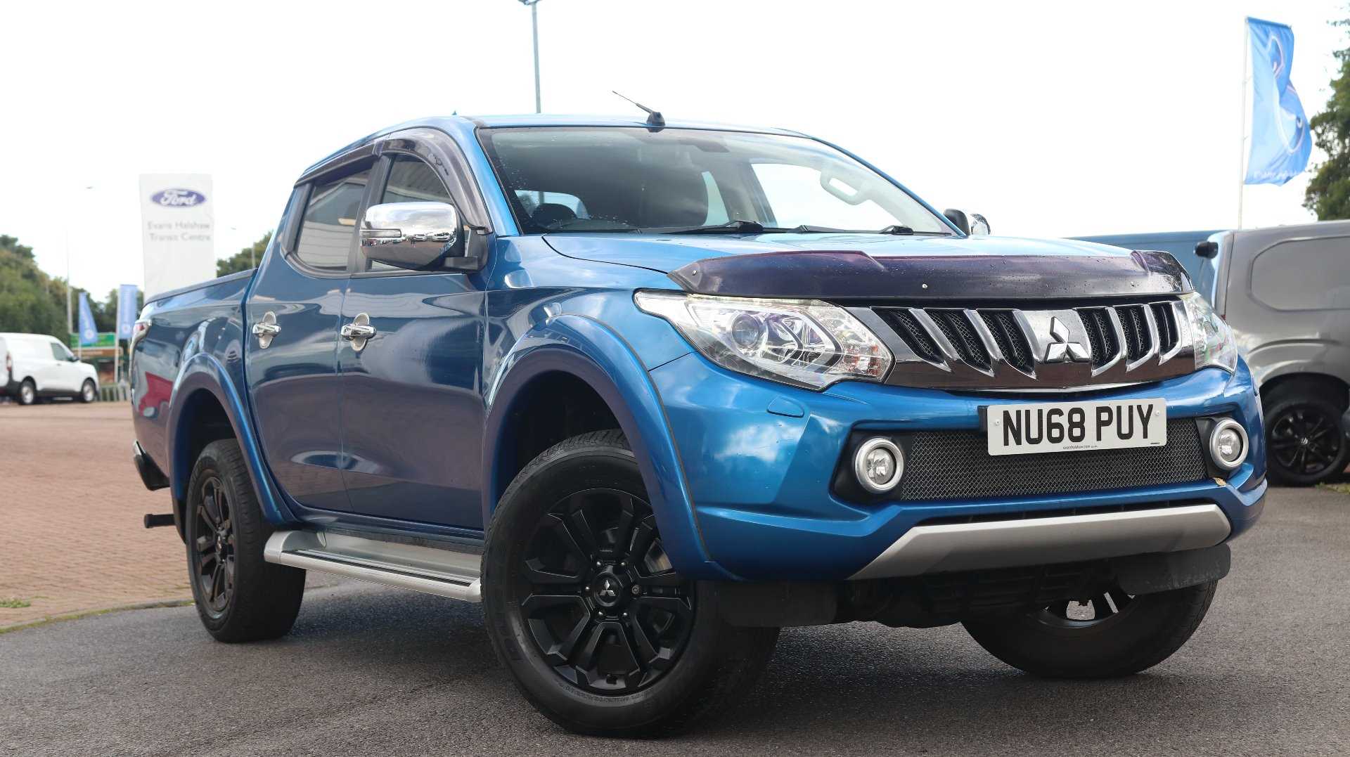 Main listing image - Mitsubishi L200