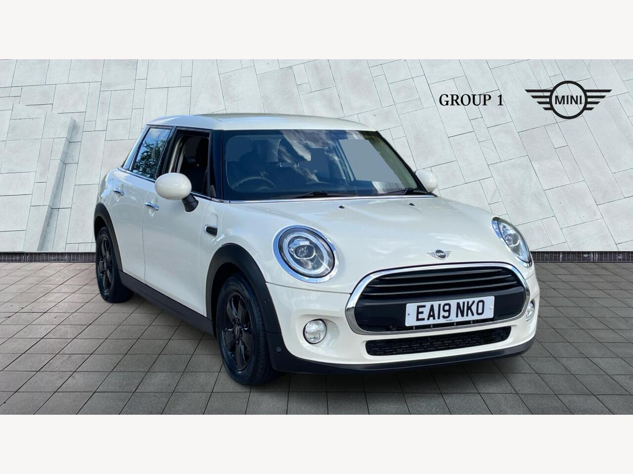 Main listing image - MINI Hatchback