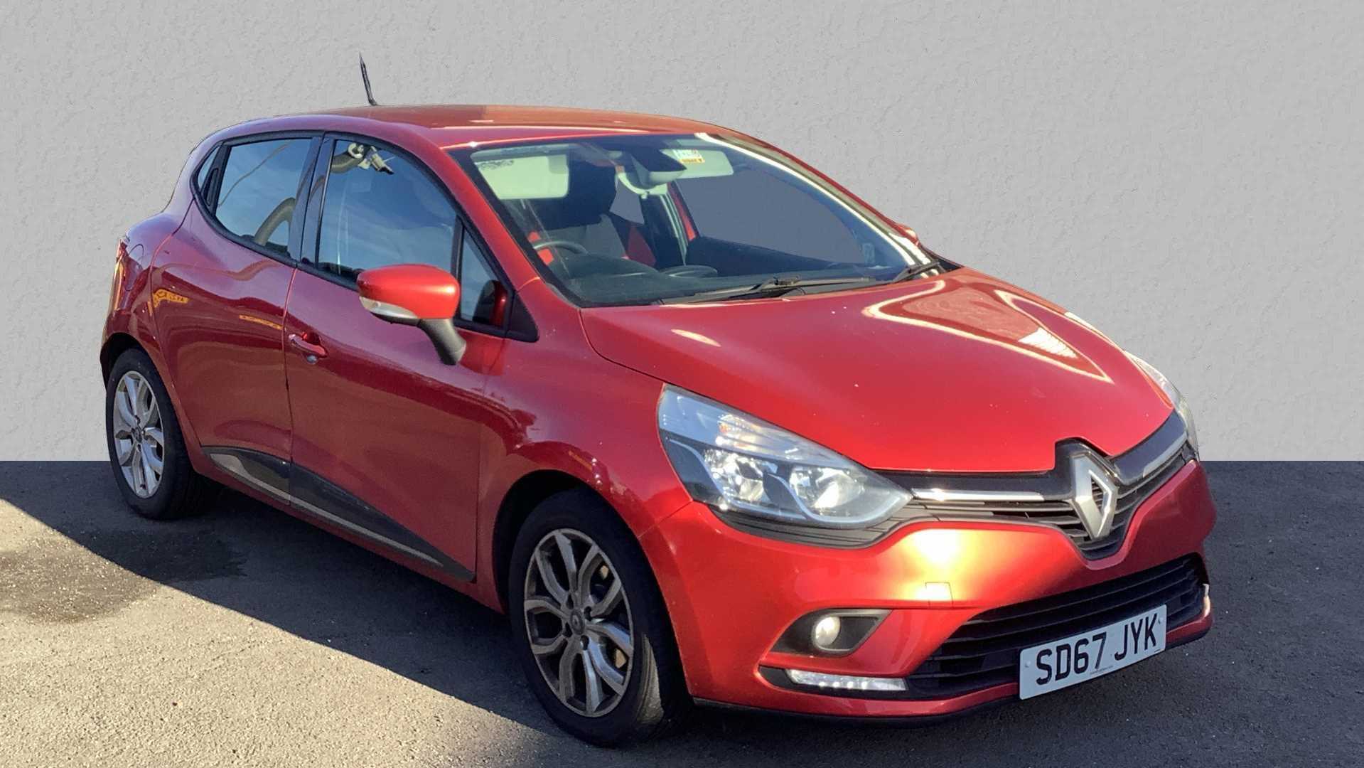 Main listing image - Renault Clio