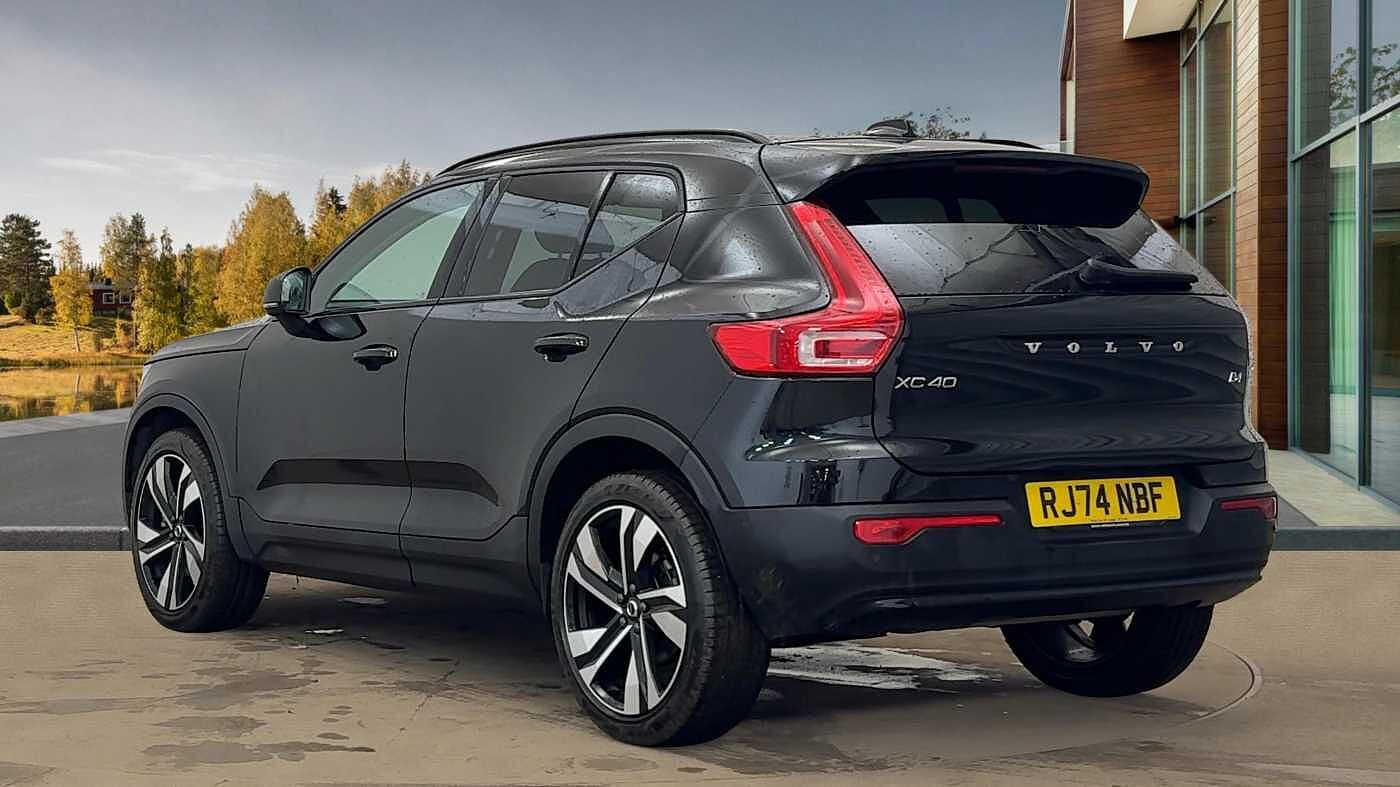 Main listing image - Volvo XC40