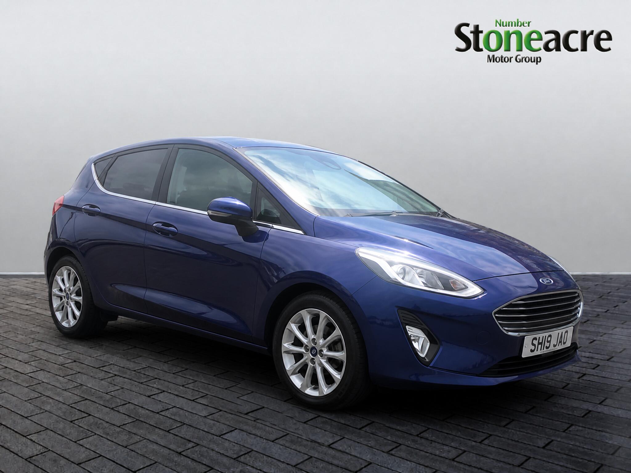 Main listing image - Ford Fiesta