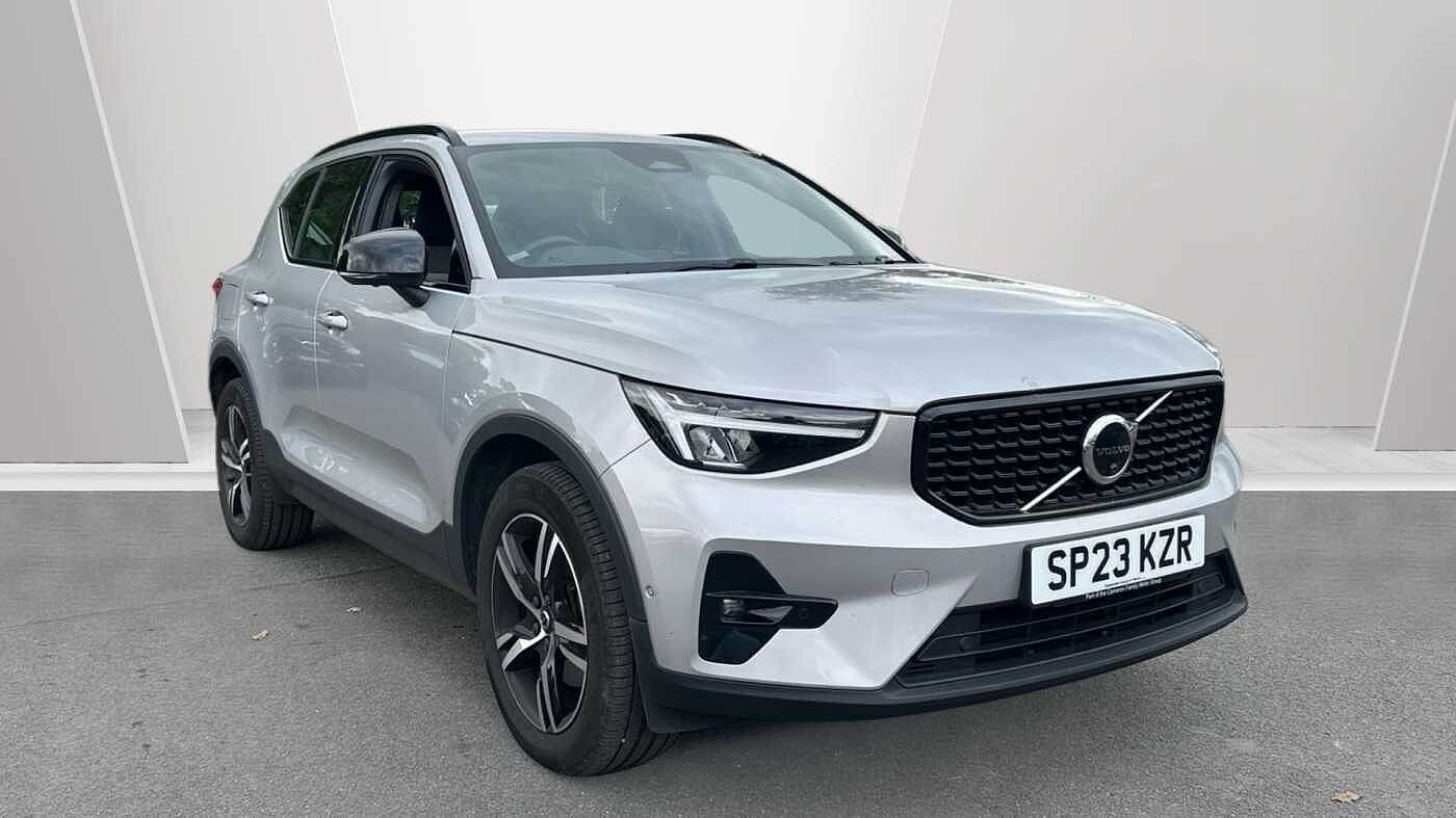 Main listing image - Volvo XC40