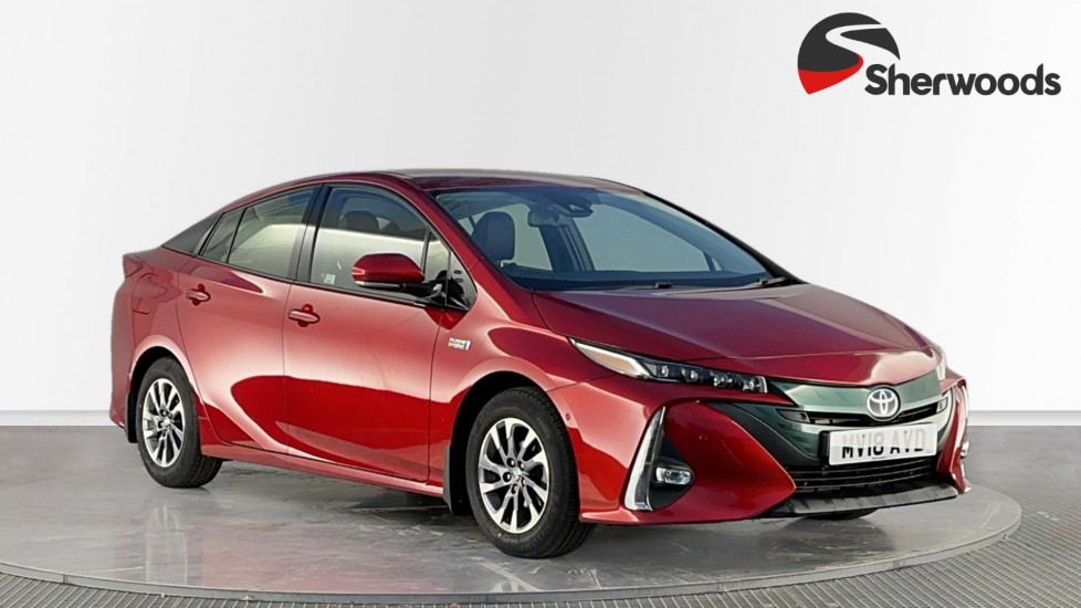 Main listing image - Toyota Prius Plug-In