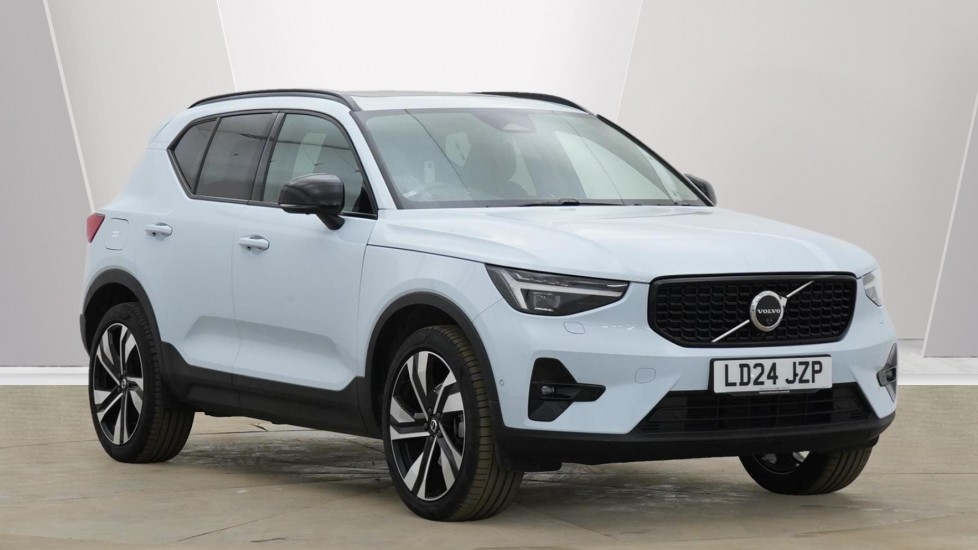 Main listing image - Volvo XC40