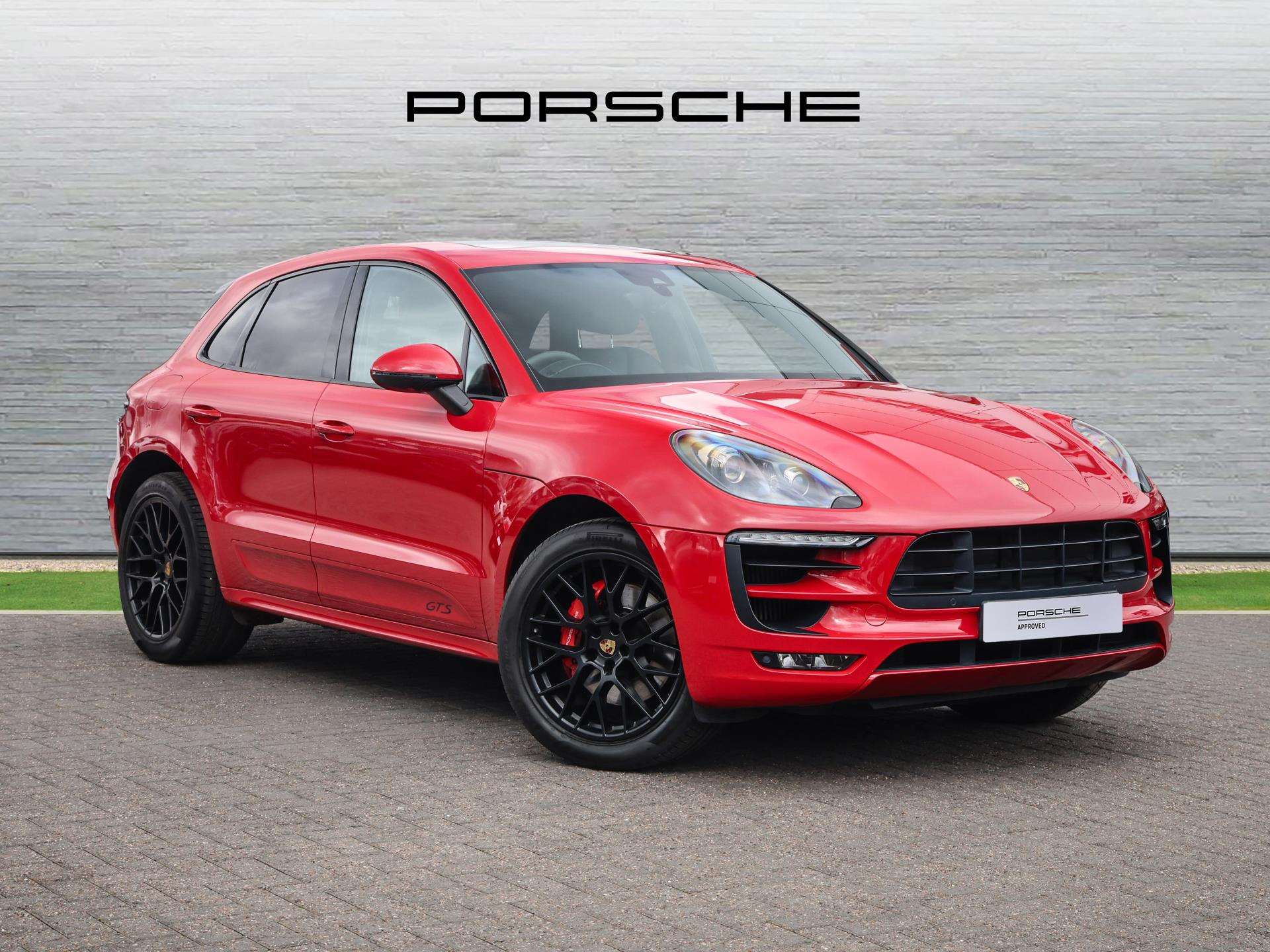 Main listing image - Porsche Macan