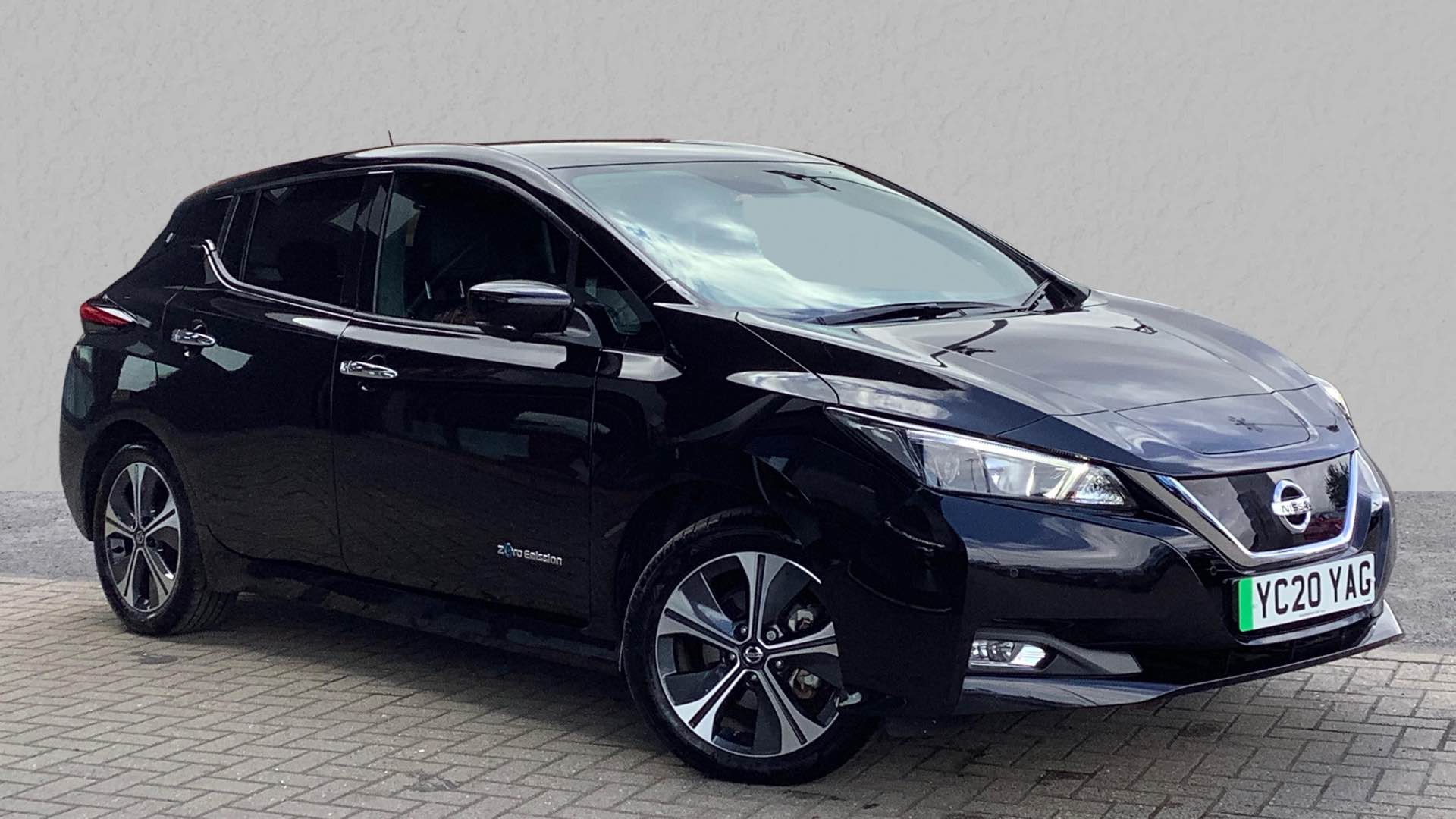 Main listing image - Nissan Leaf