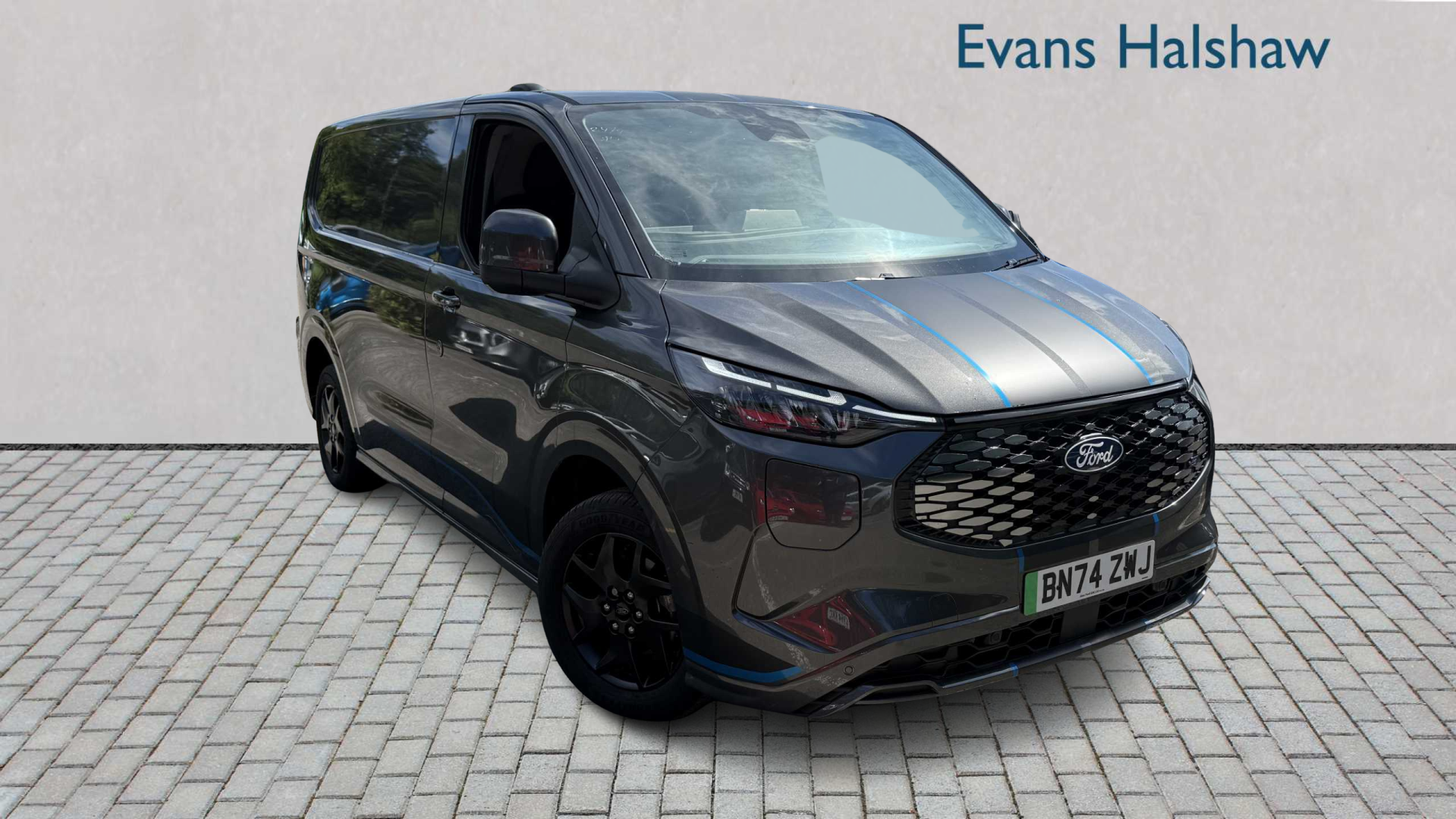 Main listing image - Ford Transit Custom