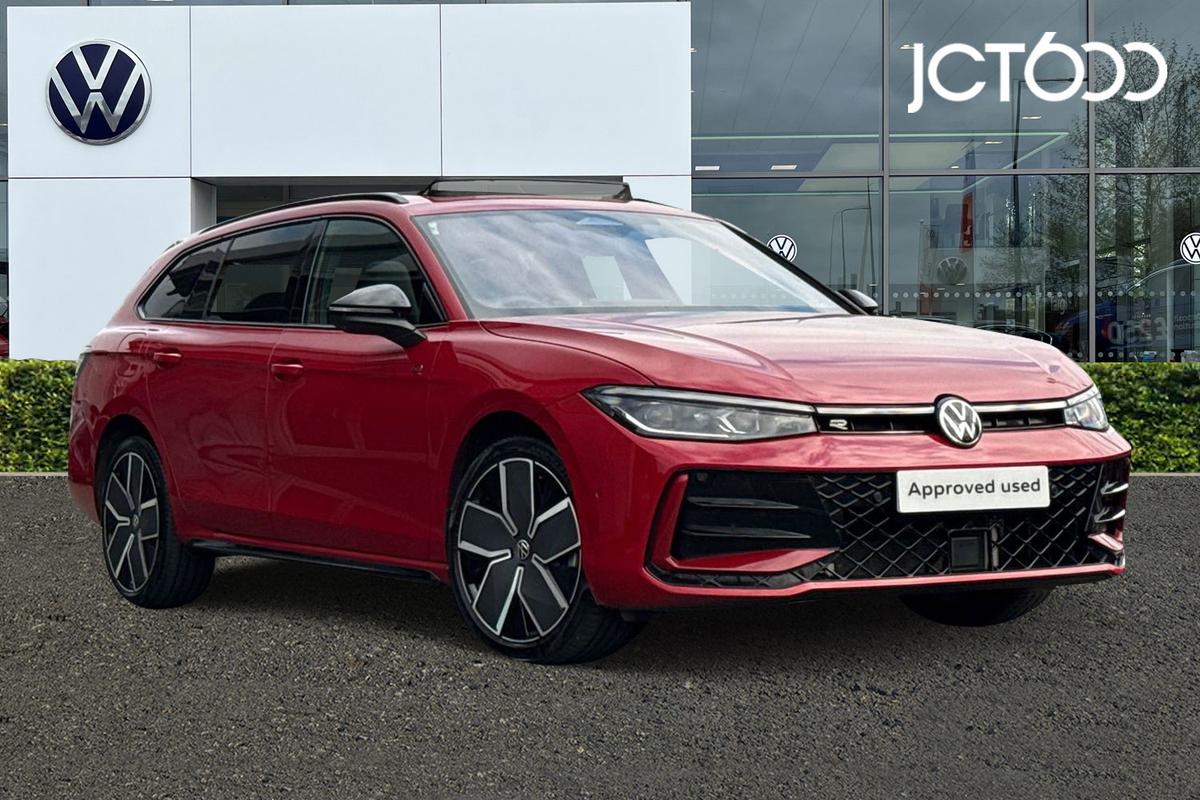 Main listing image - Volkswagen Passat