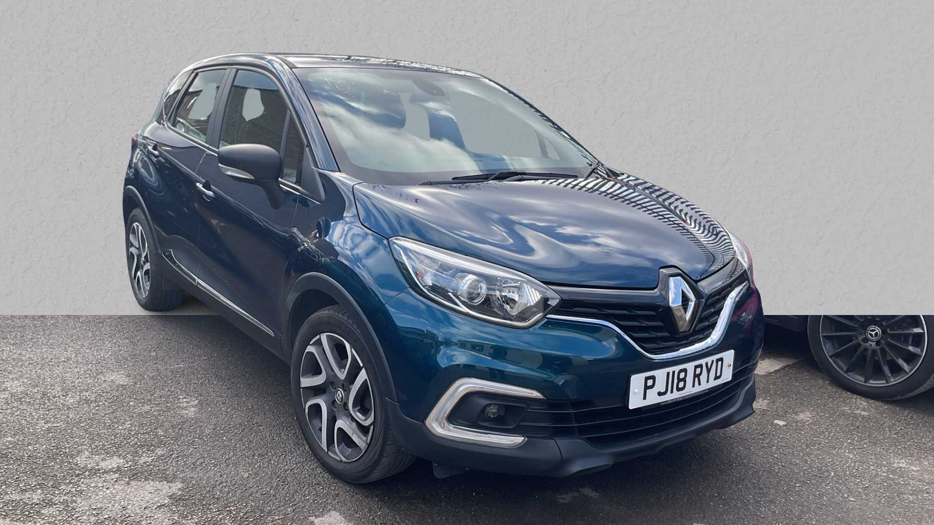 Main listing image - Renault Captur