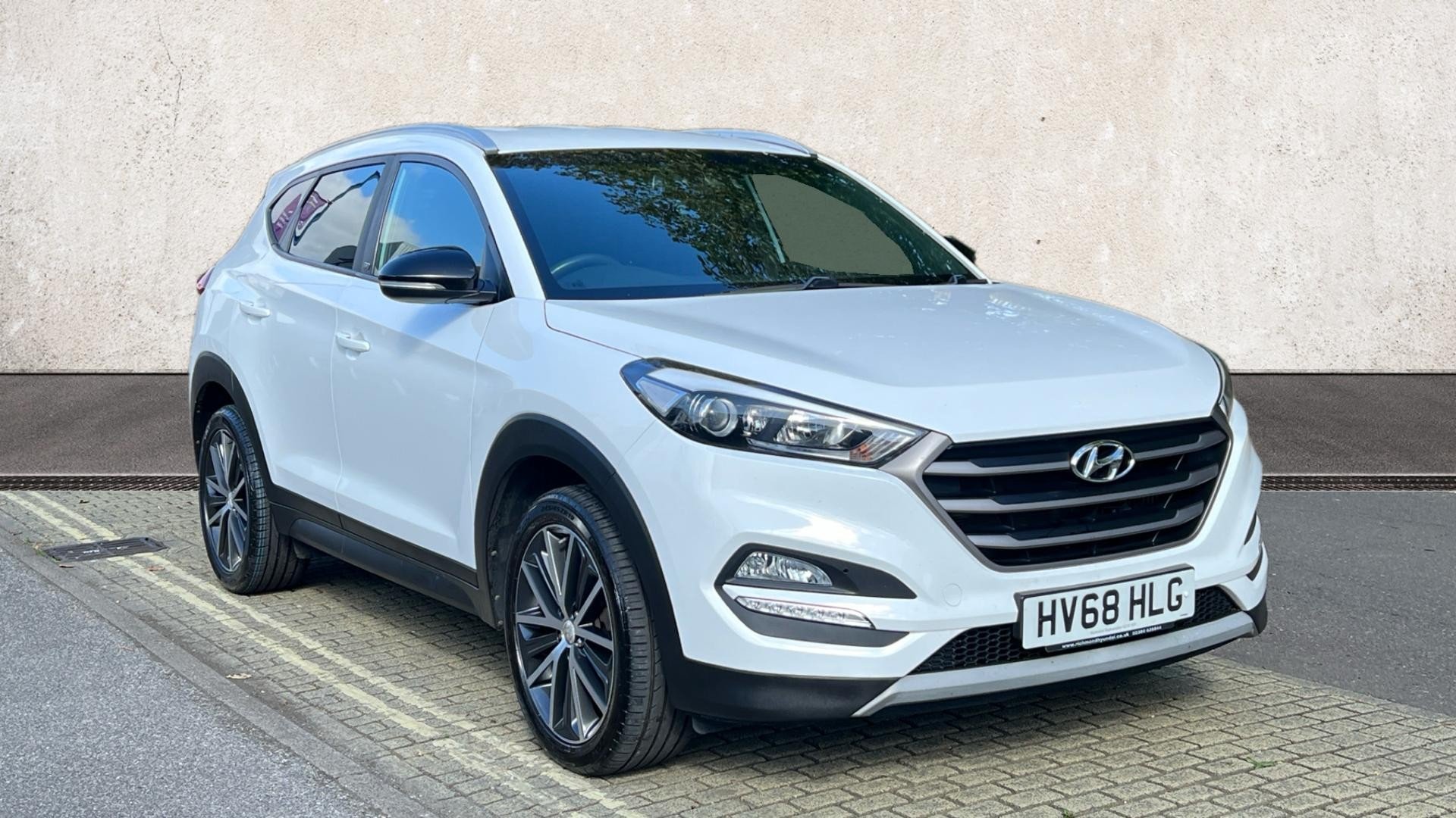 Main listing image - Hyundai Tucson