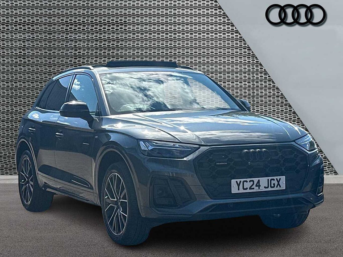 Main listing image - Audi Q5