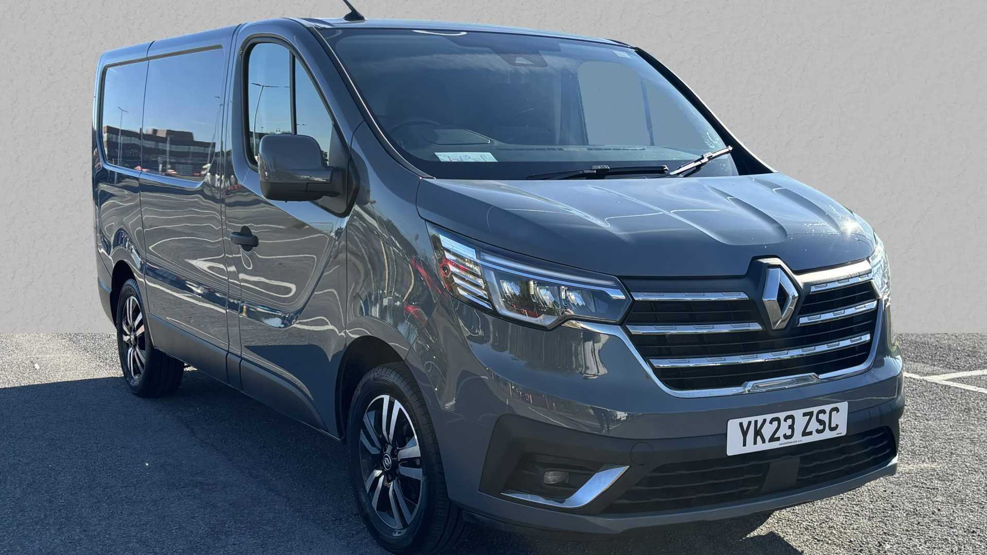 Main listing image - Renault Trafic