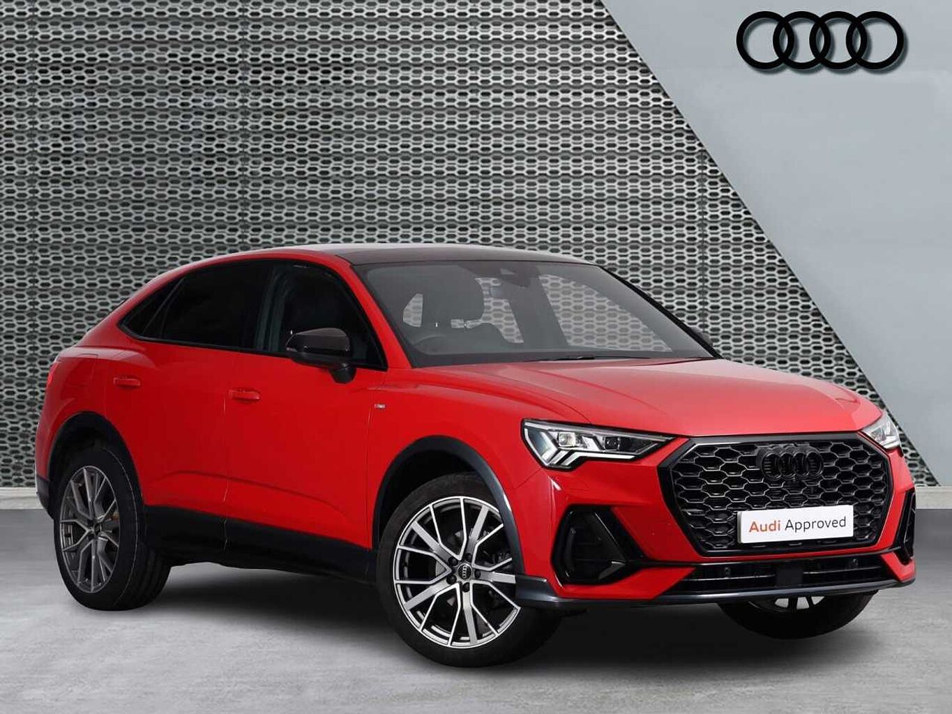 Main listing image - Audi Q3
