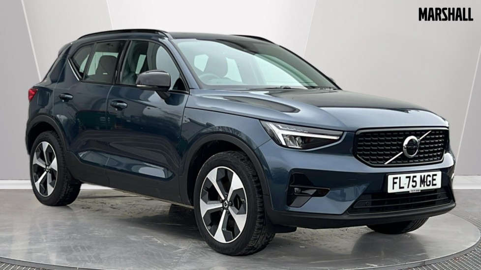 Main listing image - Volvo XC40