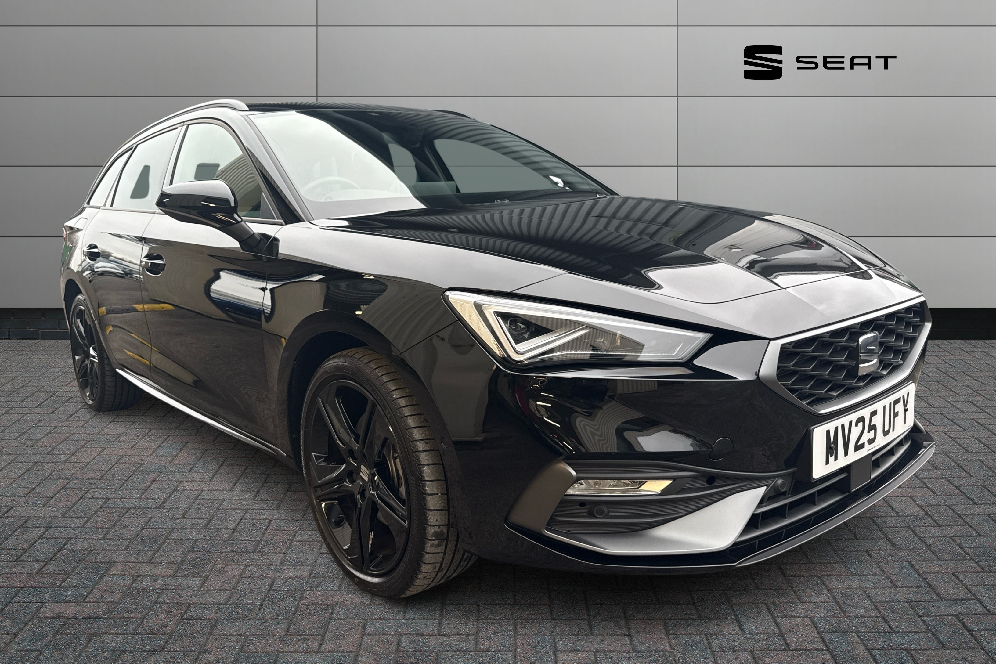 Main listing image - SEAT Leon Estate