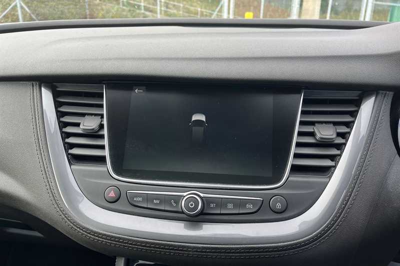 Main listing image - Vauxhall Grandland X