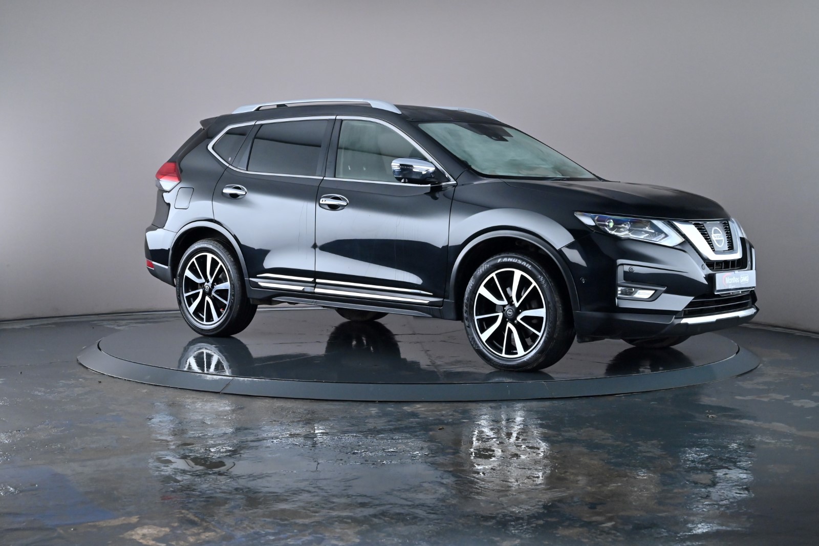 Main listing image - Nissan X-Trail